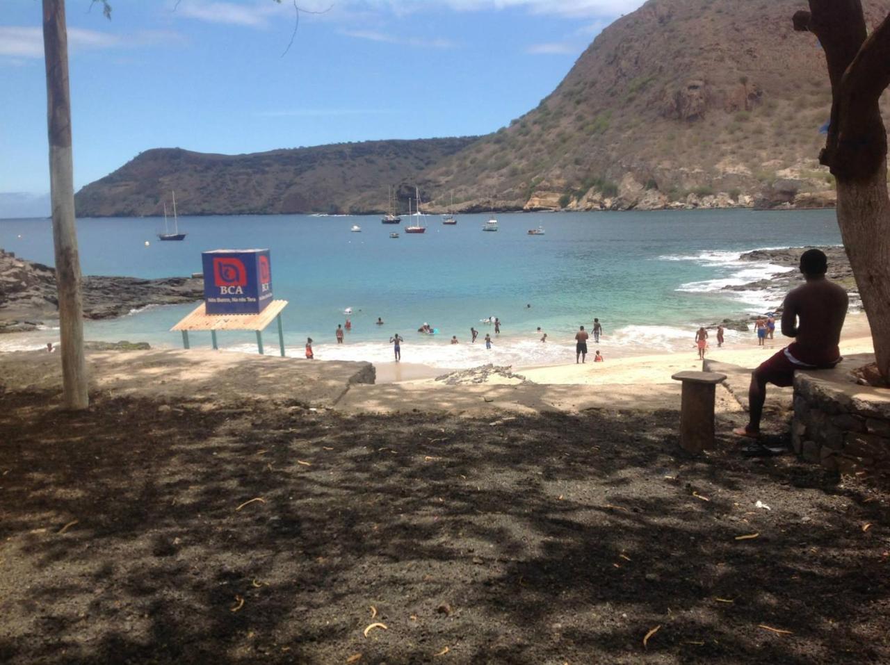 Casa Cabral : Big Apartment Next To The Beach Tarrafal  Exterior foto